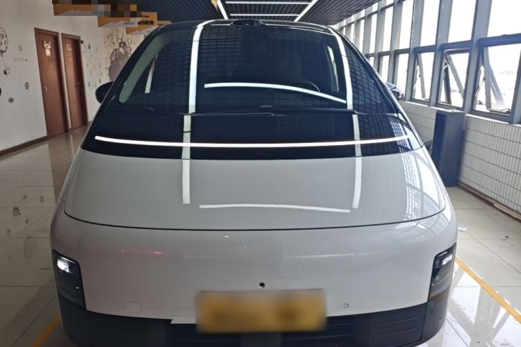 Used Li Auto MEGA 2025 Home Family Special Edition Front
