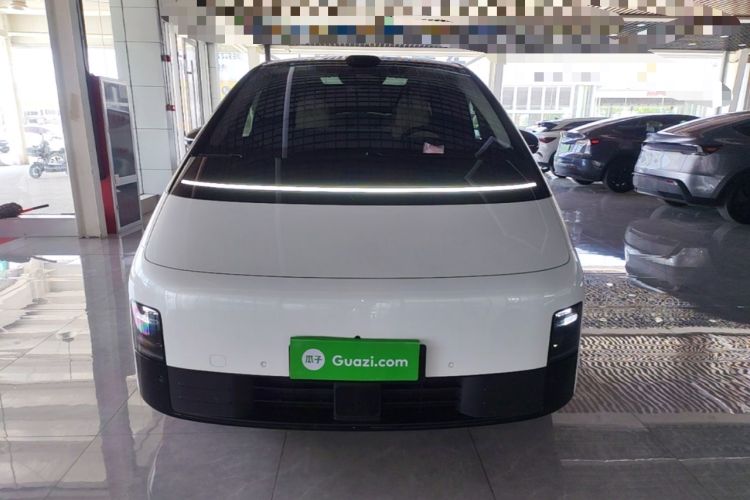 Used Li Auto MEGA 2025 Home Family Special Edition Front