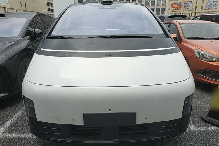 Used Li Auto MEGA 2025 Ultra Smart Refreshed Edition Front