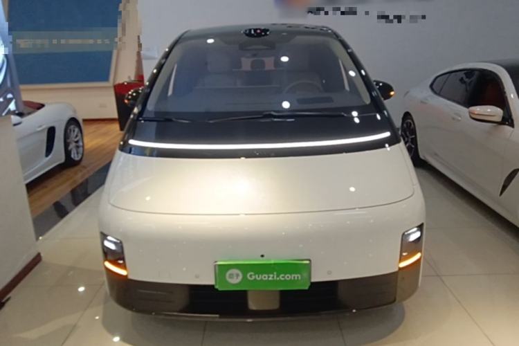 Used Li Auto MEGA 2025 Home Family Special Edition Front
