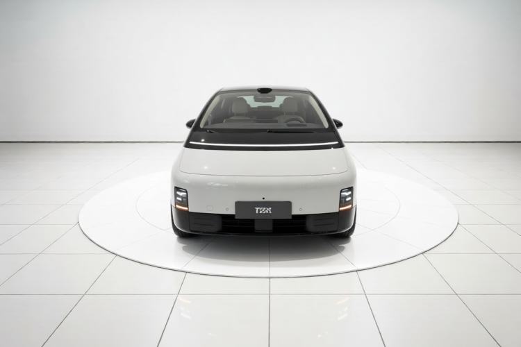 Used Li Auto MEGA 2025 Home Family Special Edition Front