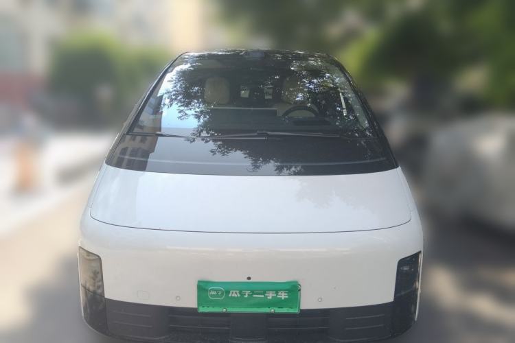 Used Li Auto MEGA 2025 Home Family Special Edition Front
