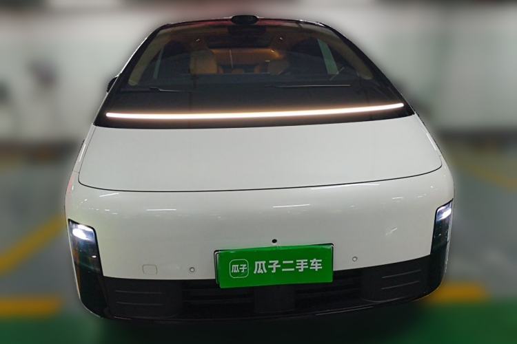 Used Li Auto MEGA 2025 Home Family Special Edition Front