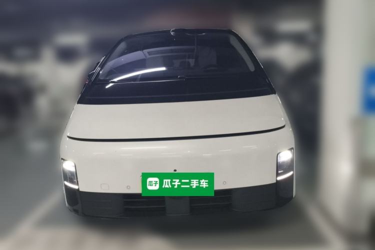 Used Li Auto MEGA 2025 Home Family Special Edition Front