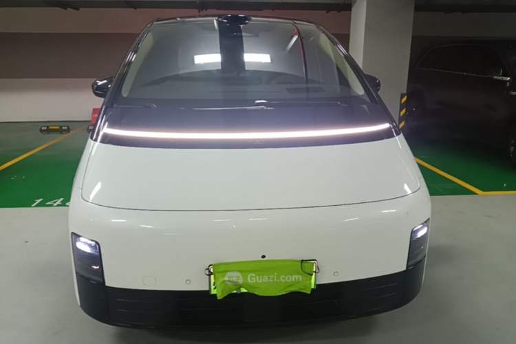 Used Li Auto MEGA 2025 Home Family Special Edition Front