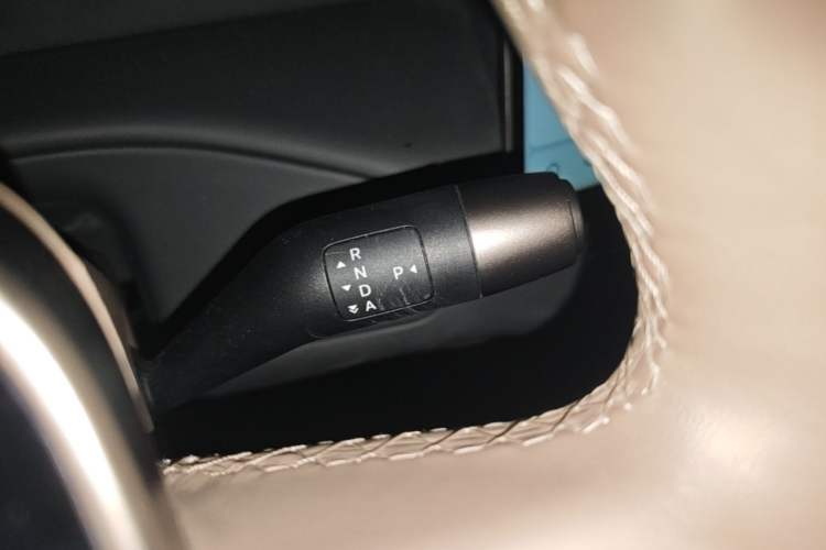 Used Li Auto MEGA 2025 Home Family Special Edition Gear Lever