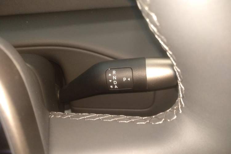 Used Li Auto MEGA 2025 Home Family Special Edition Gear Lever