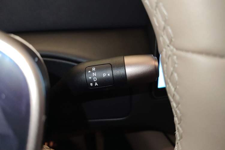 Used Li Auto MEGA 2025 Home Family Special Edition Gear Lever