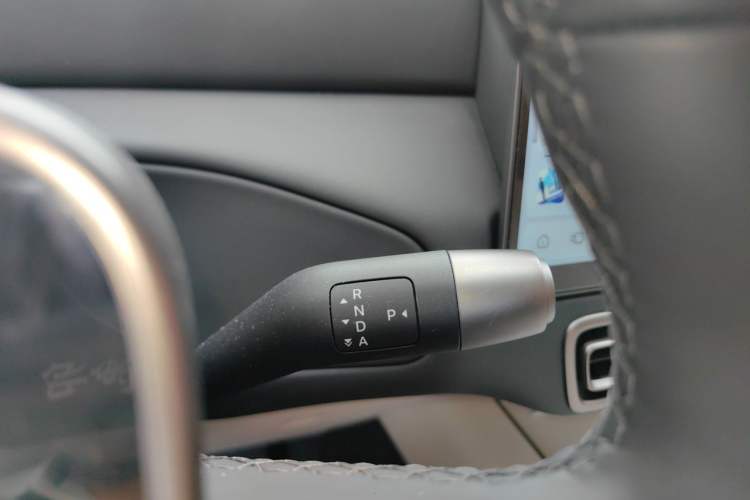 Used Li Auto MEGA 2025 Home Family Special Edition Gear Lever