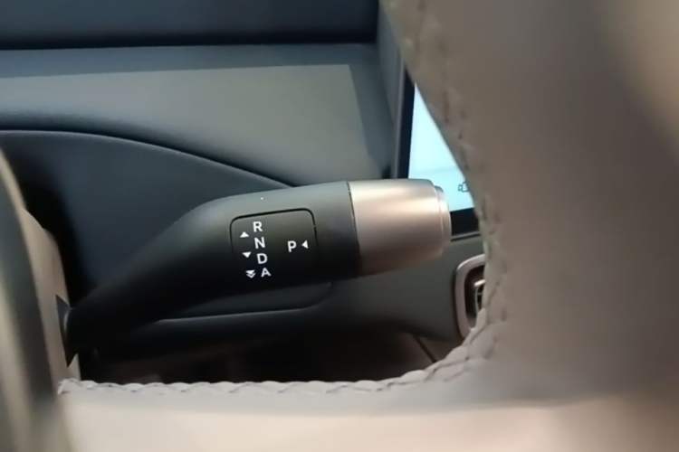 Used Li Auto MEGA 2025 Home Family Special Edition Gear Lever
