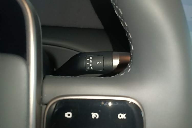 Used Li Auto MEGA 2025 Home Family Special Edition Gear Lever