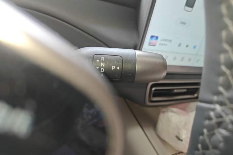 Used Li Auto MEGA 2025 Home Family Special Edition Gear Lever