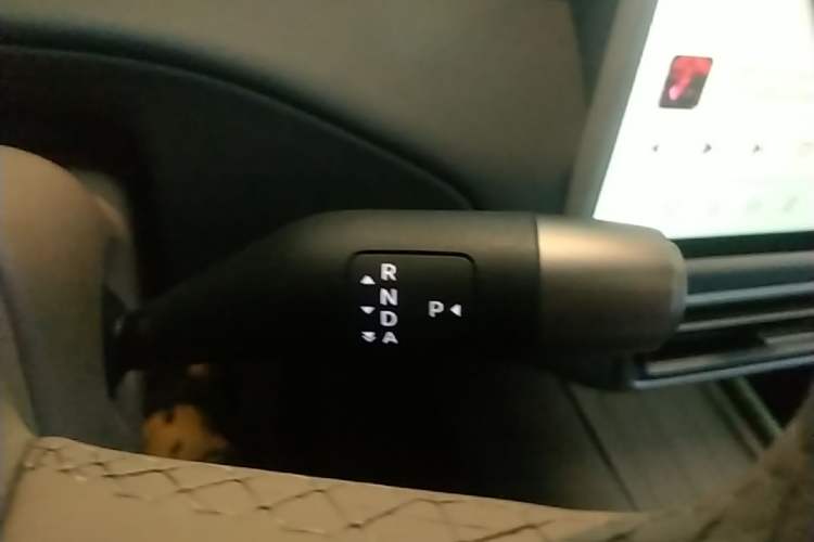 Used Li Auto MEGA 2025 Home Family Special Edition Gear Lever