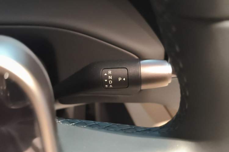 Used Li Auto MEGA 2025 Home Family Special Edition Gear Lever