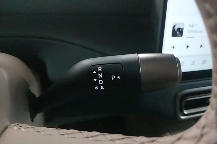 Used Li Auto MEGA 2025 Home Family Special Edition Gear Lever