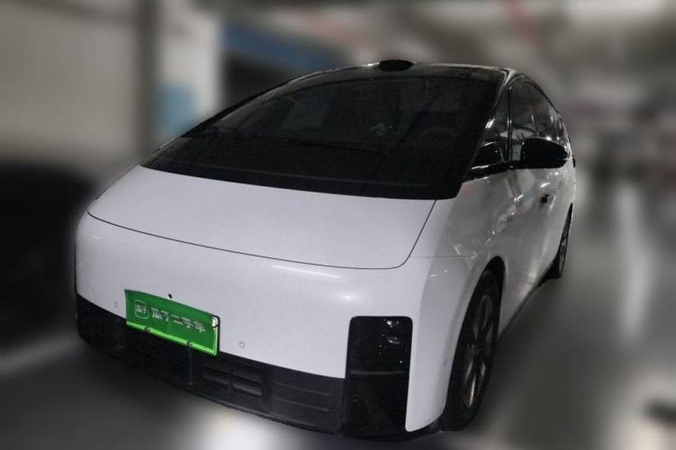 Li Auto MEGA 2025