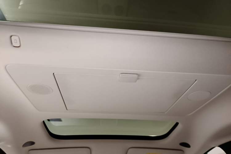 Used Li Auto MEGA 2025 Home Family Special Edition Headliner