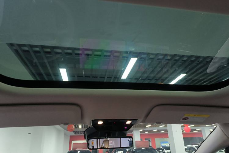 Used Li Auto MEGA 2025 Home Family Special Edition Headliner