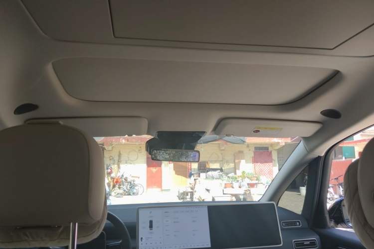 Used Li Auto MEGA 2025 Home Family Special Edition Headliner