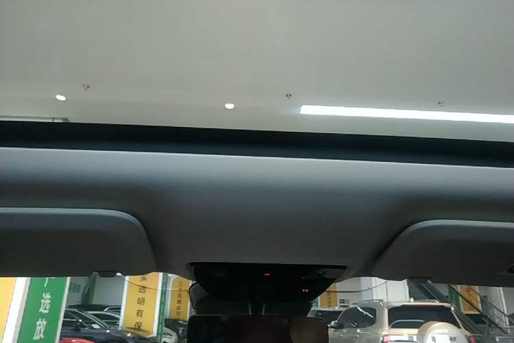 Used Li Auto MEGA 2025 Home Family Special Edition Headliner
