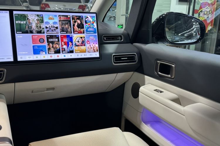 Used Li Auto MEGA 2025 Home Family Special Edition Interior 5