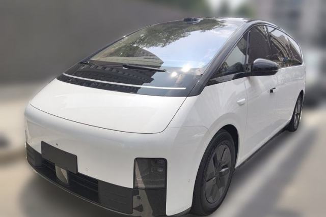 Used Li Auto MEGA 2025 Home Family Special Edition