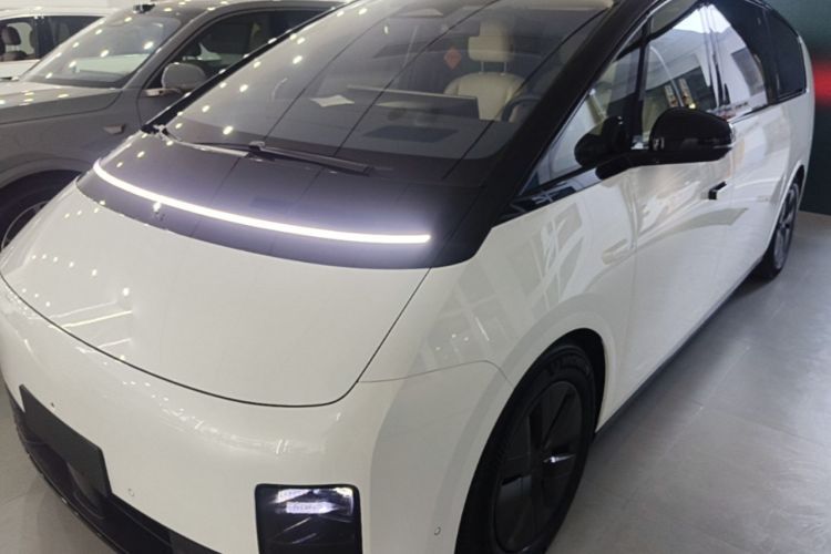 Used Li Auto MEGA 2025 Home Family Special Edition Guazi used car, China used car export, Used car for sale, Used  cars, Cheapest cars for sale