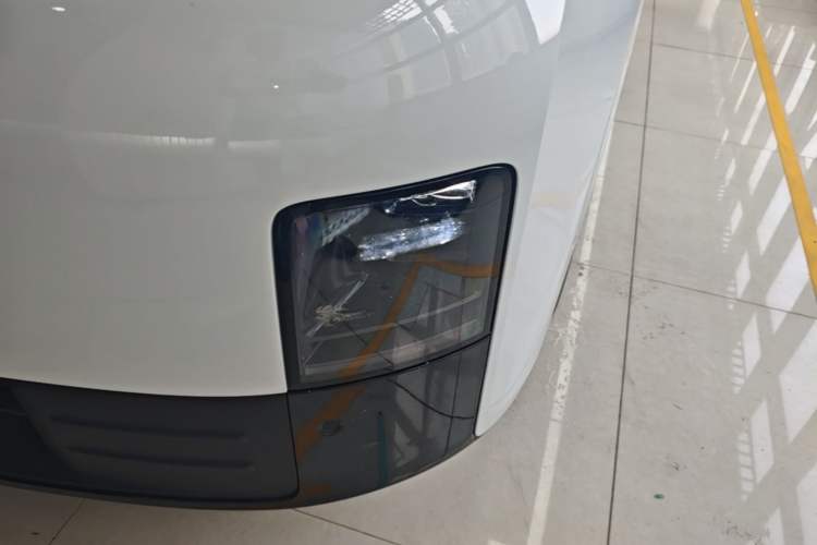 Used Li Auto MEGA 2025 Home Family Special Edition Left Front Headlight
