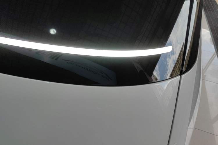 Used Li Auto MEGA 2025 Home Family Special Edition Left Front Headlight