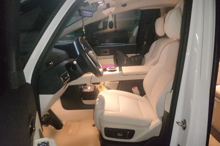 Used Li Auto MEGA 2025 Home Family Special Edition Left Front Seat