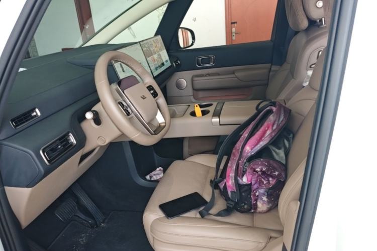 Used Li Auto MEGA 2025 Home Family Special Edition Left Front Seat