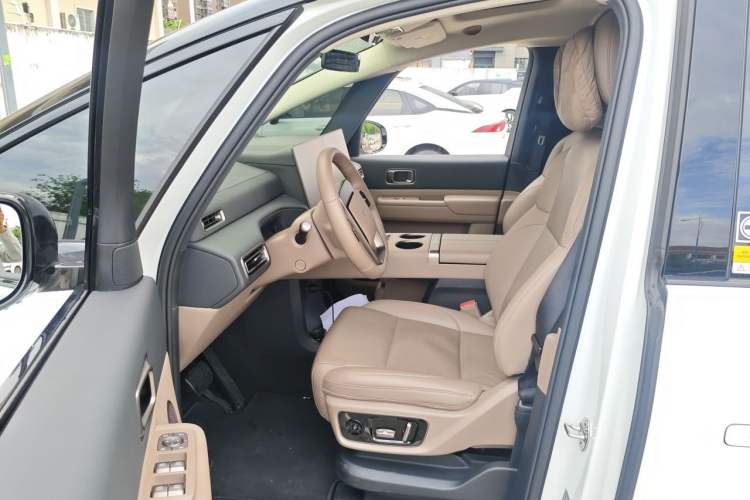 Used Li Auto MEGA 2025 Home Family Special Edition Left Front Seat