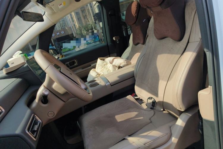 Used Li Auto MEGA 2025 Home Family Special Edition Left Front Seat