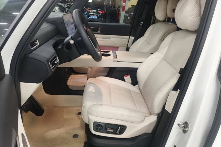 Used Li Auto MEGA 2025 Home Family Special Edition Left Front Seat