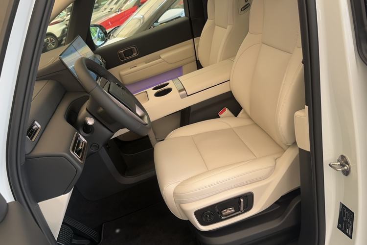 Used Li Auto MEGA 2025 Home Family Special Edition Left Front Seat