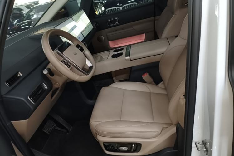 Used Li Auto MEGA 2025 Home Family Special Edition Left Front Seat