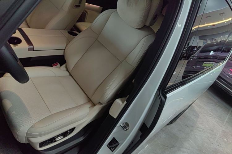 Used Li Auto MEGA 2025 Home Family Special Edition Left Front Seat