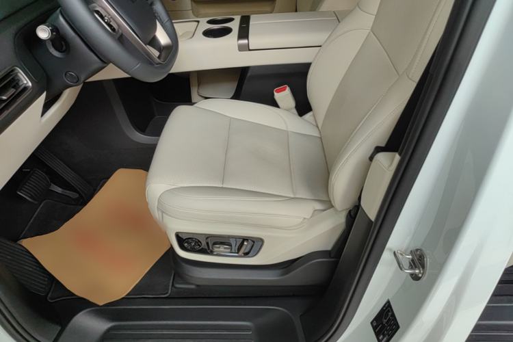 Used Li Auto MEGA 2025 Home Family Special Edition Left Front Seat