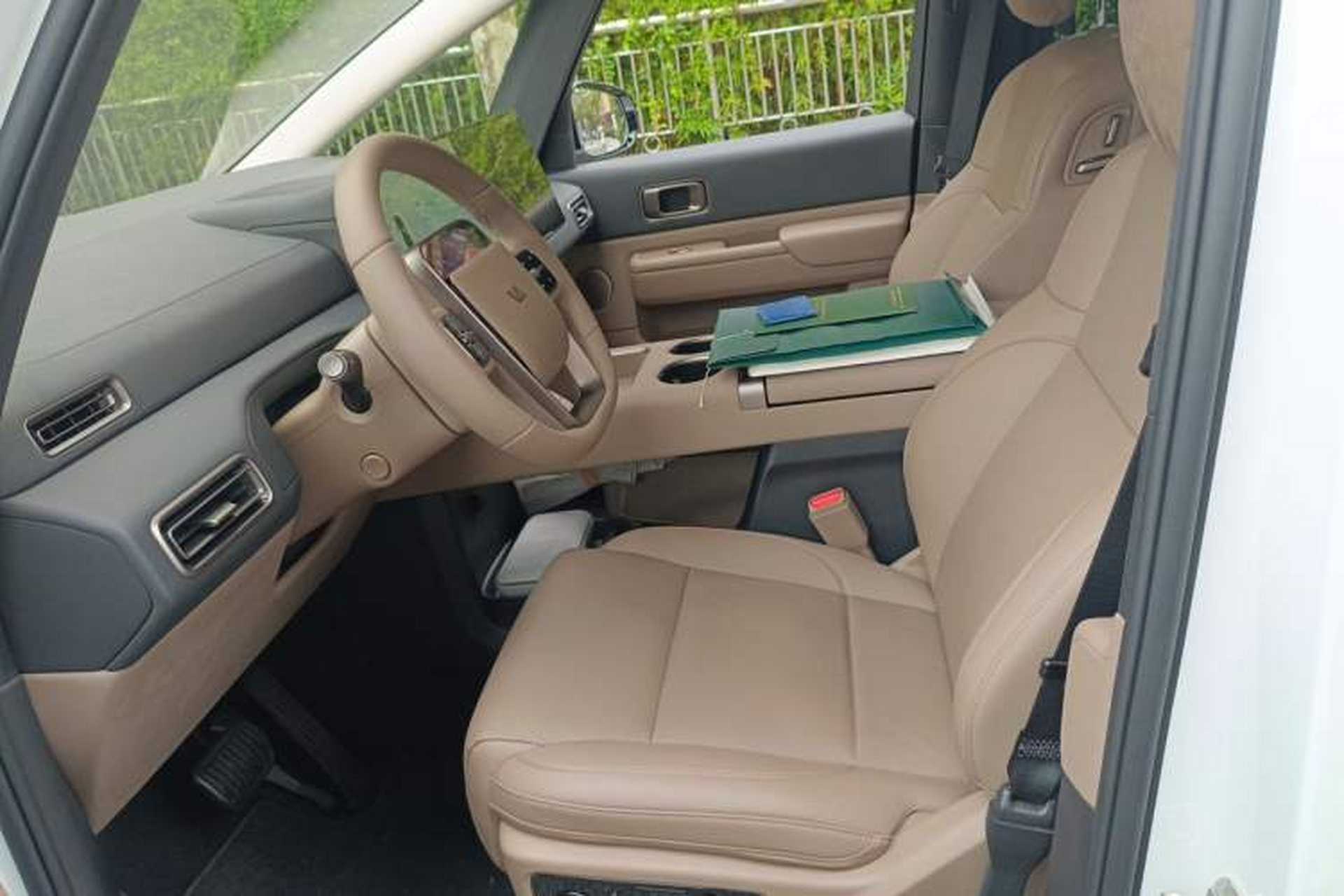 Used Li Auto MEGA 2025 Home Family Special Edition Left Front Seat