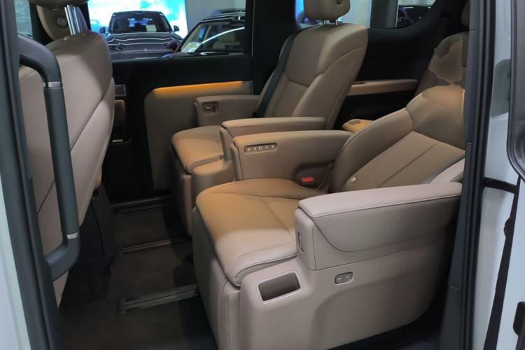 Used Li Auto MEGA 2025 Home Family Special Edition Left Rear Seat