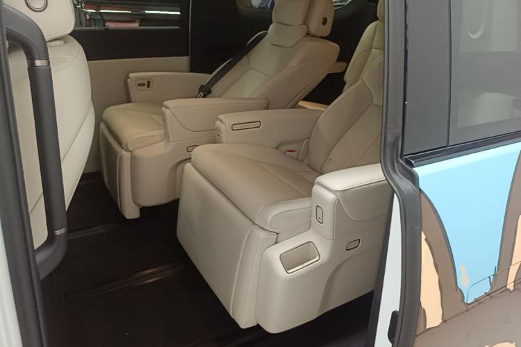 Used Li Auto MEGA 2025 Home Family Special Edition Left Rear Seat