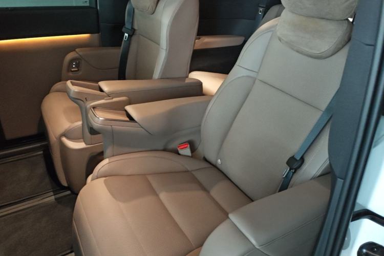 Used Li Auto MEGA 2025 Ultra Smart Refreshed Edition Left Rear Seat