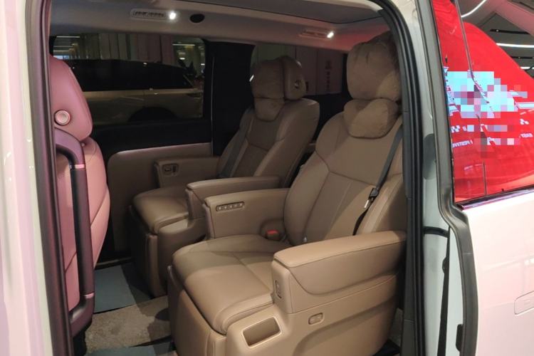 Used Li Auto MEGA 2025 Home Family Special Edition Left Rear Seat