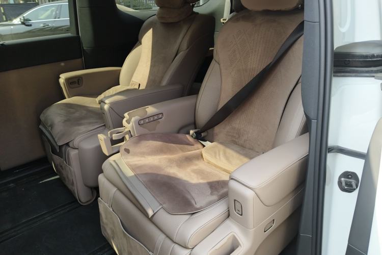 Used Li Auto MEGA 2025 Home Family Special Edition Left Rear Seat