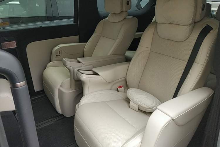 Used Li Auto MEGA 2025 Ultra Smart Refreshed Edition Left Rear Seat