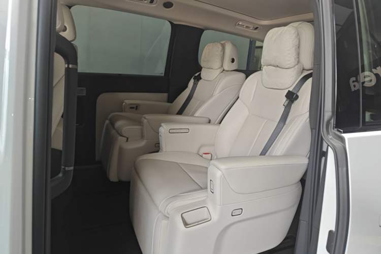 Used Li Auto MEGA 2025 Home Family Special Edition Left Rear Seat