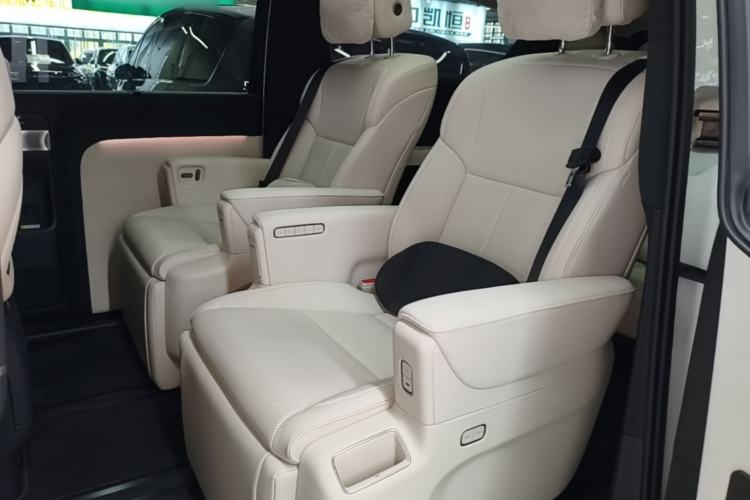 Used Li Auto MEGA 2025 Home Family Special Edition Left Rear Seat