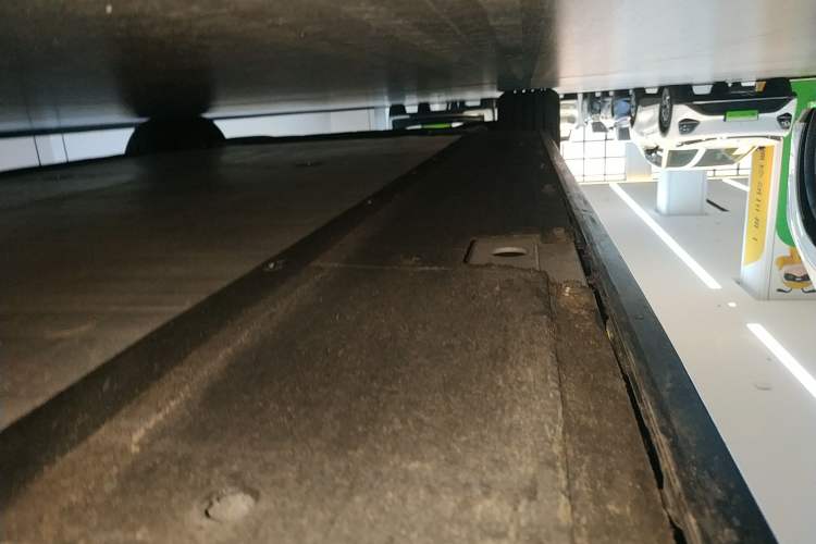 Used Li Auto MEGA 2025 Home Family Special Edition Left Side Sill