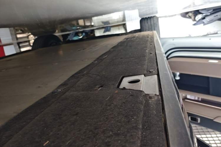 Used Li Auto MEGA 2025 Home Family Special Edition Left Side Sill