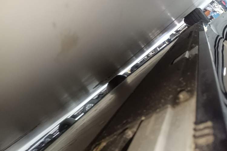 Used Li Auto MEGA 2025 Home Family Special Edition Left Side Sill